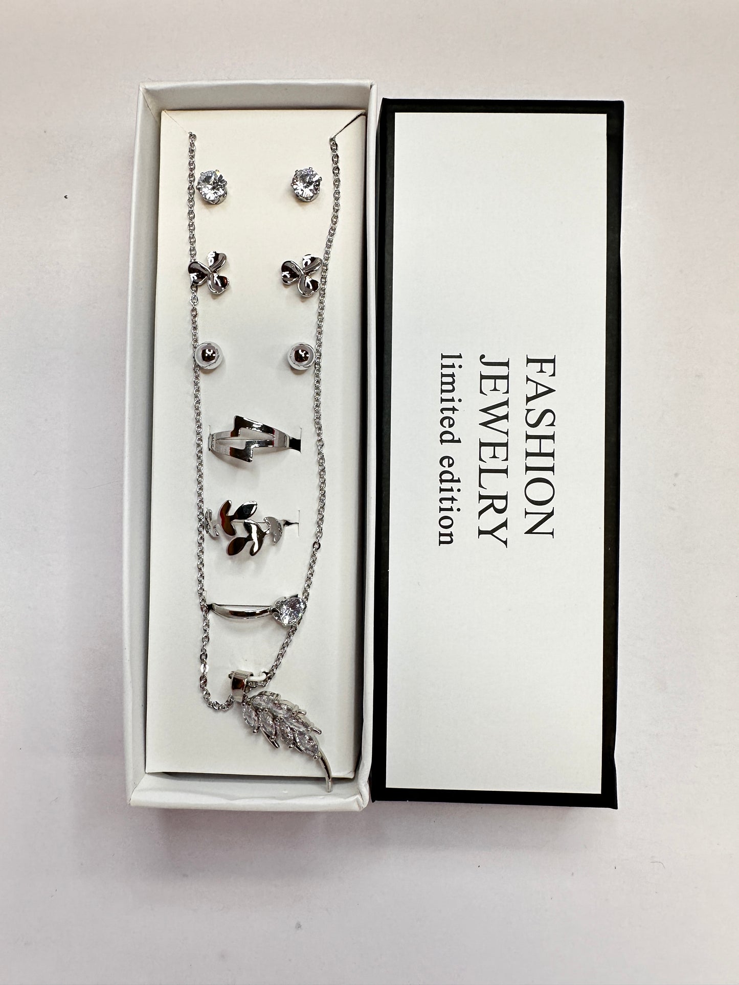 Fashion Jewelry Set 4 Design