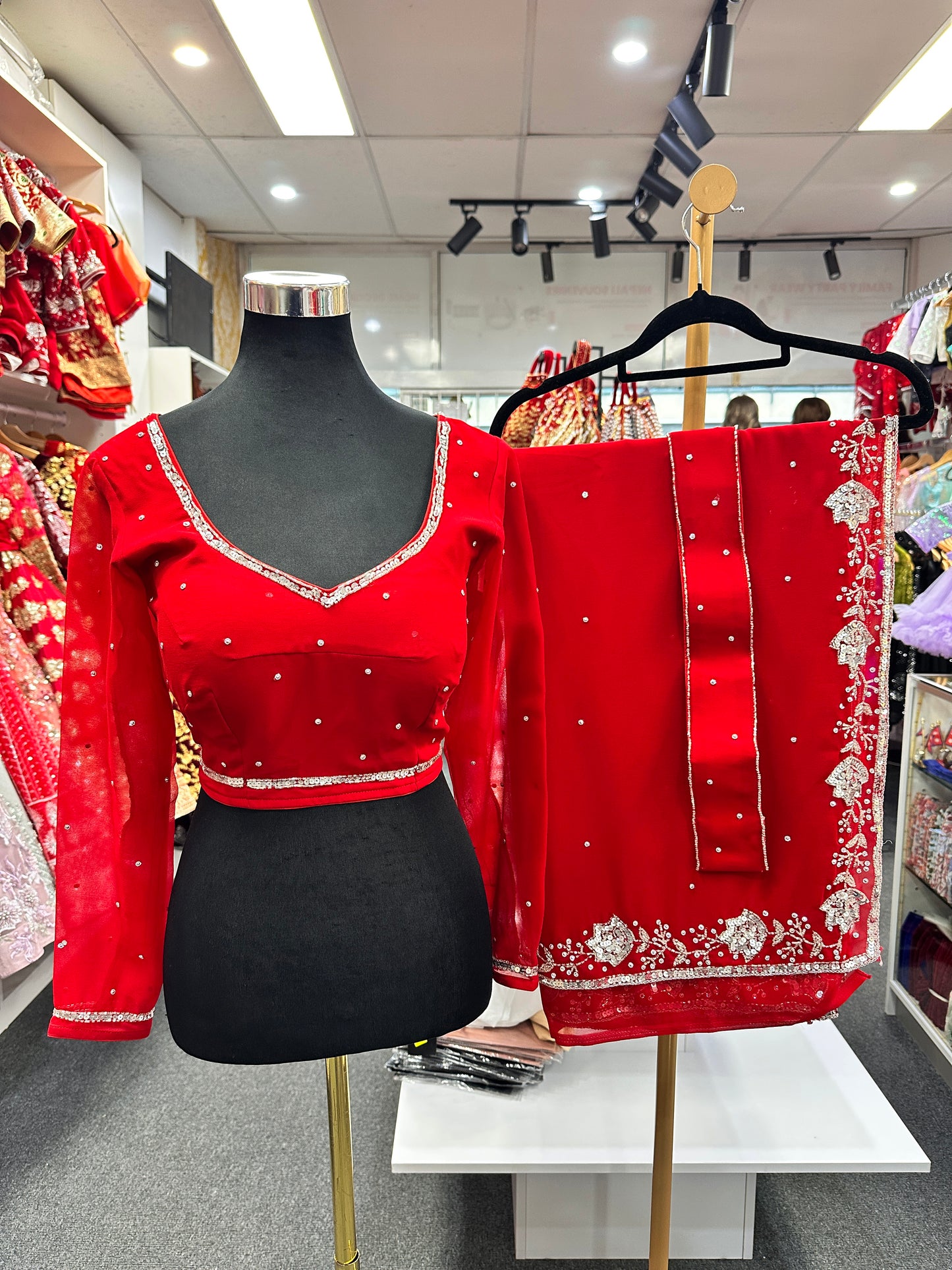 Hand Work Boutique Saree-Gn-Red