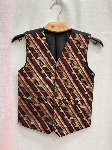 Boys Dhaka Waistcoat with Dhaka Topi 20 (5-6 Year) SKU: