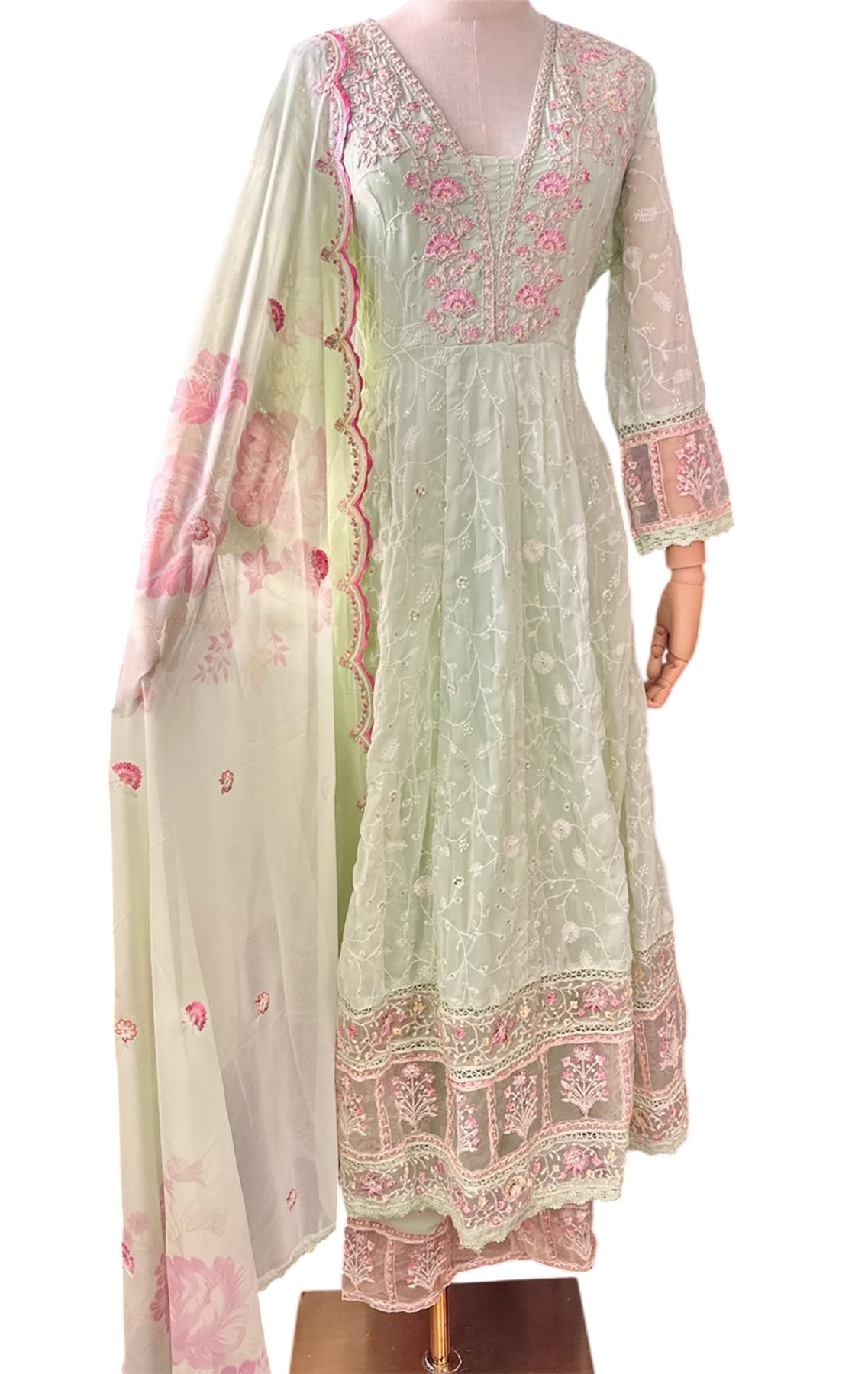 New Arrival Forever Hits Premium 3pcs Party Wear Anarkali Suit 40-44